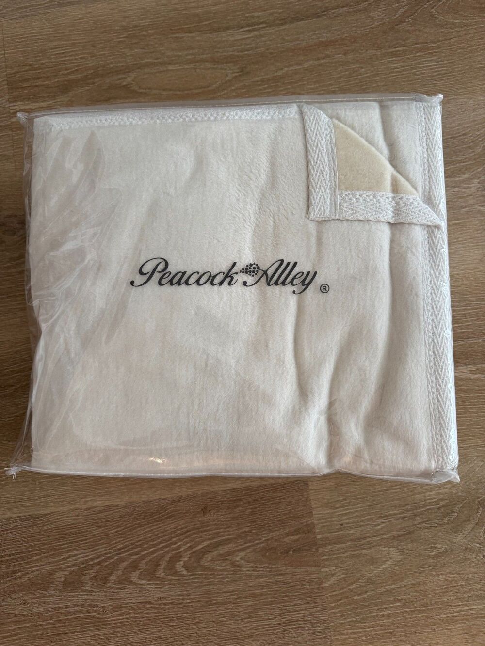 Peacock Alley Favorite Reversible Cotton Blanket Full/Queen White 90x90